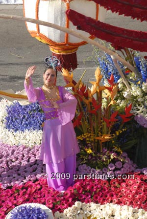 Woman riding the China Airlines Float (January 1, 2009)- by QH