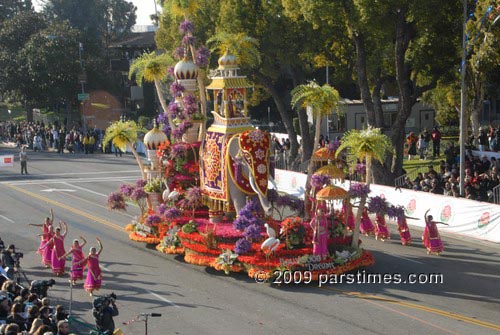 Sierra Madre Rose Float Association - Bollywood Dreams (January 1, 2009)- by QH