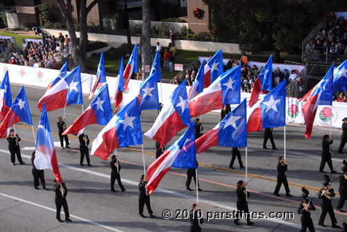 The Farmers Insurance Group float - Pasadena (January 1, 2010) - by QH