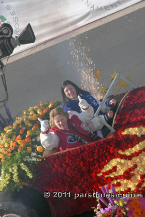City of Beverly Hills Float (January 1, 2011) - by QH