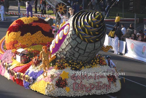 Cal Poly Float 'Galactic Expedition'  - Pasadena (January 1, 2011) - by QH