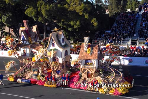 US Bank Float 'Home is where the heart is'  - Pasadena (January 1, 2011) - by QH