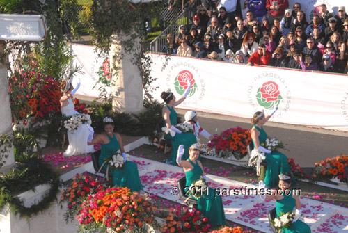Rose Queen and the Royal Court - Pasadena (January 1, 2011) - by QH