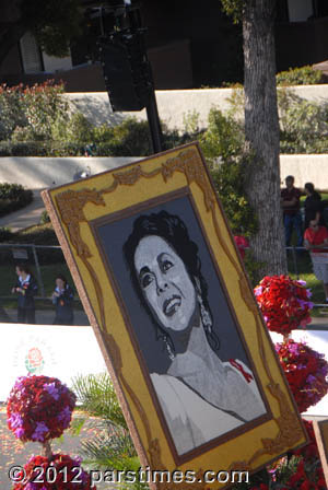 Honoring Elizabeth Taylor - Pasadena (January 2, 2012) - by QH