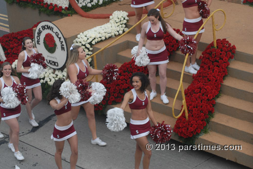 Stanford University Cheerleaders - Pasadena (January 1, 2013) - by QH