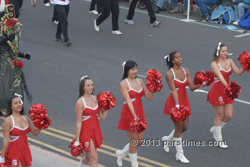 Stanford University Cheerleaders - Pasadena (January 1, 2013) - by QH