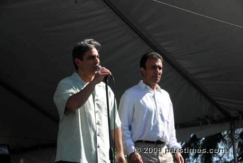 Pooria Abbasi & David Nahai  - Balboa Park, Van Nuys (April 5, 2009) - by QH