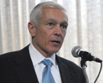 General Wesley Clark advocates a dialogue with Iran (March 6, 2007)- by QH