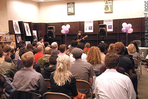 Lisa Loeb performing at Barnes & Noble (February 1, 2008)- by QH