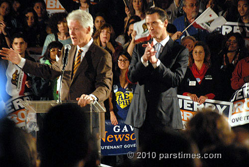 President Bill Clinton, Gavin Newsom - UCLA (October 15, 2010) - by QH