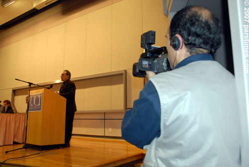 VOA Persian Cameraman shooting Mohammad Arasi - UCI (February 3, 2007) - by QH
