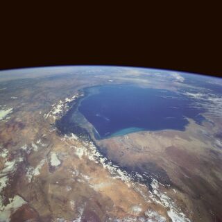Caspian Sea, Elburz Mountains, Iran May 1996 (NASA)