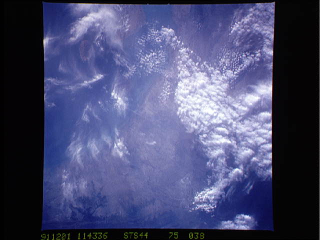 Persian Gulf - Hormuz Island - NASA (December 1, 1991)