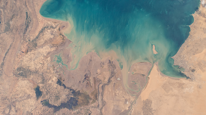 The northern coast of the Persian Gulf - NASA (February 2, 2021)