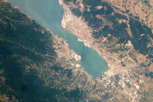 Gulf of Izmit, Turkey - NASA (July 31, 2011)