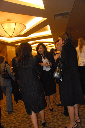 Women networking, Irvine (January 30, 2011) - by QH
