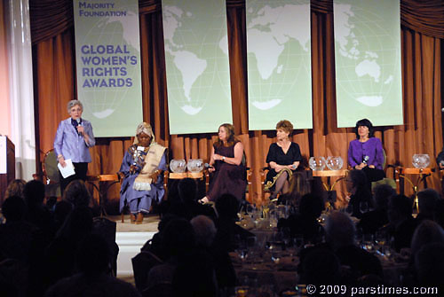 Panel: Elanor Smeal, Leymah Gbowee, Abigail Disney, Christiane Amanpour  - Beverly Hills (April 29, 2009) by QH